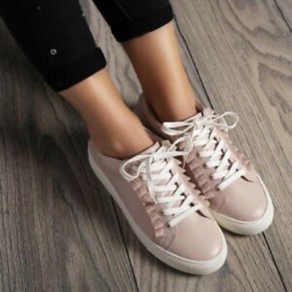 Tory Burch ruffle sneakers - Picture 2 of 11